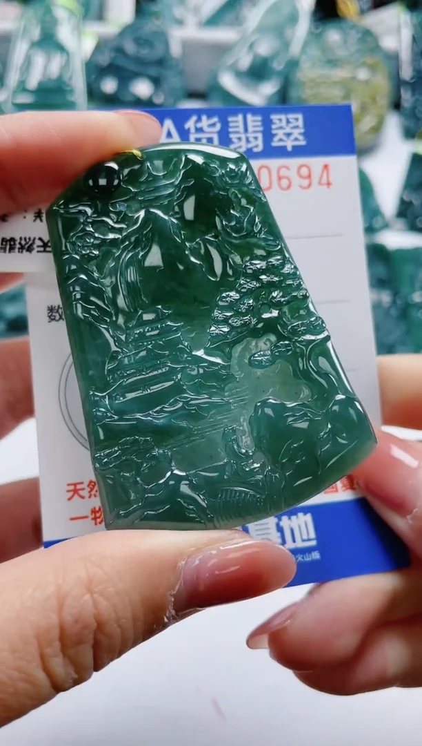 【闪购商品】翡翠颈饰未镶嵌