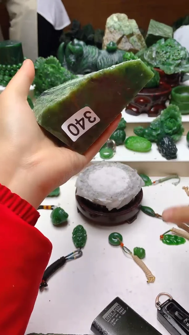 未镶嵌和田玉（碧玉）珠宝半成品1