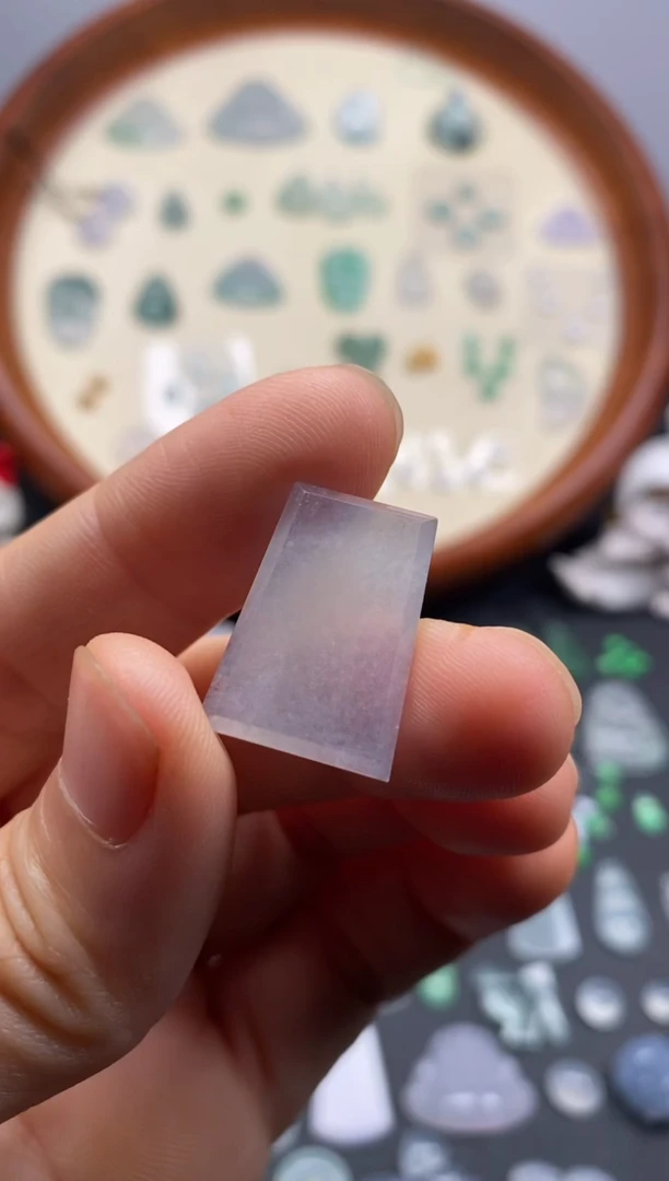 颈饰未镶嵌翡翠高冰无事牌/芬