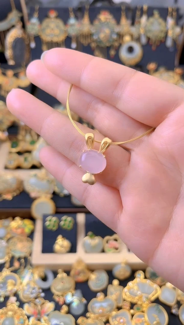 【闪购商品】玛瑙/玉髓吊坠合金小兔子吊坠