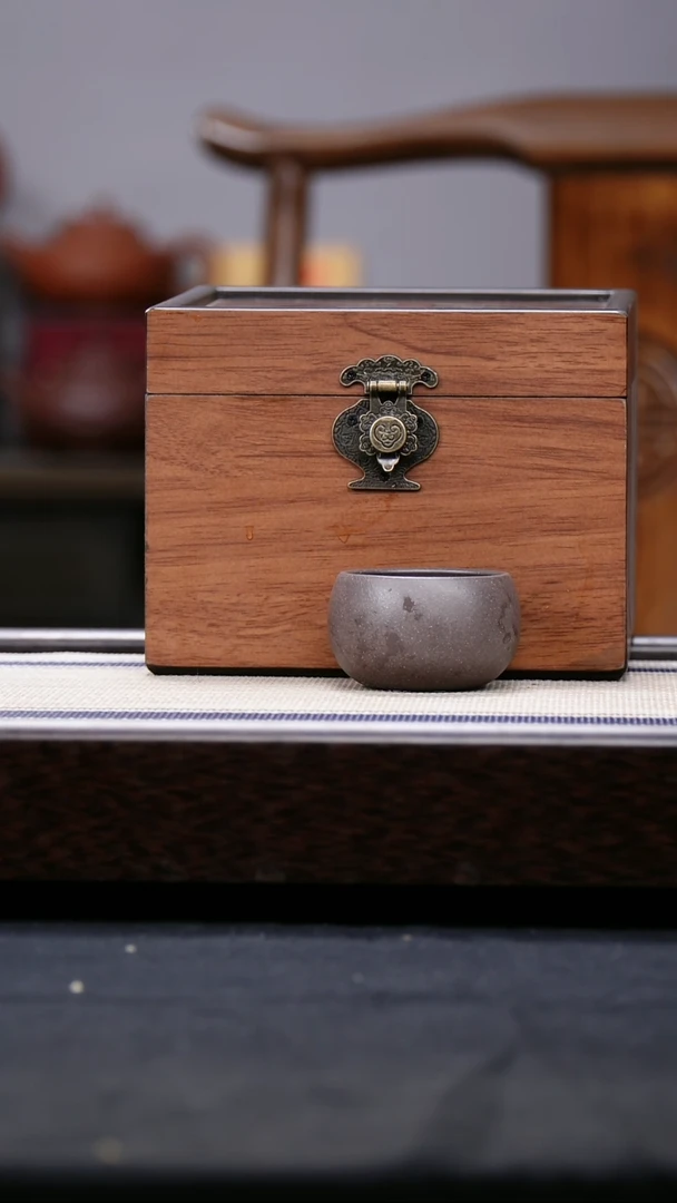 【闪购商品】紫砂茶壶2号大水潭天青 破价盒子