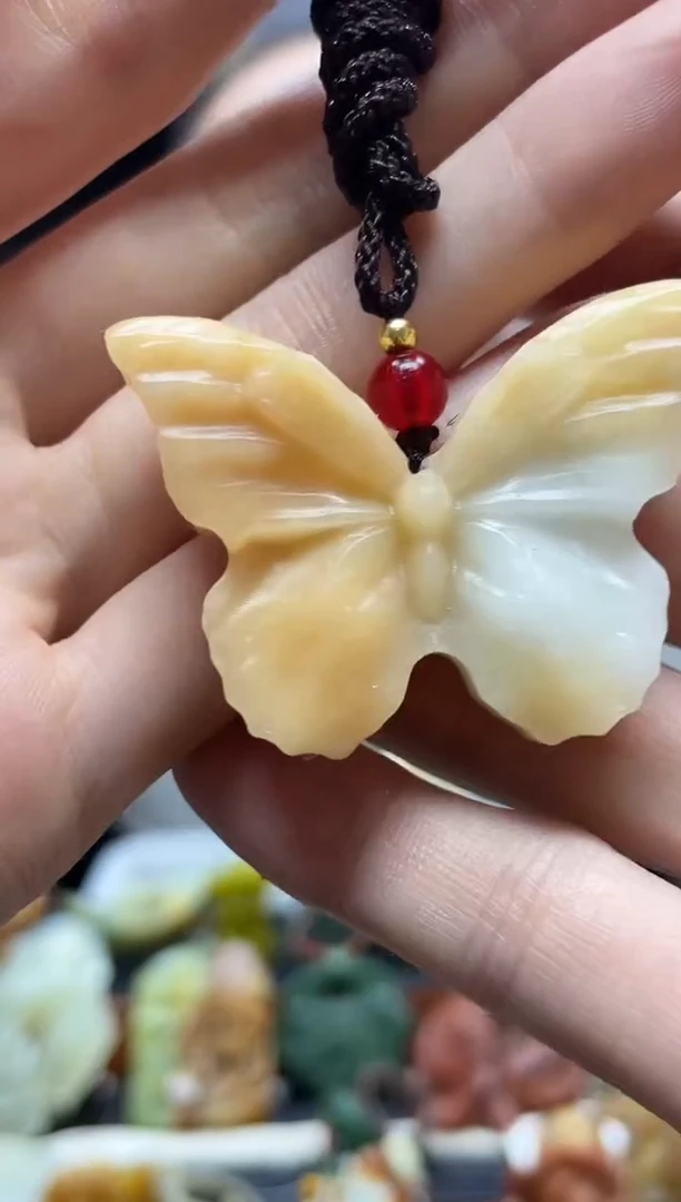 未镶嵌岫玉吊坠·