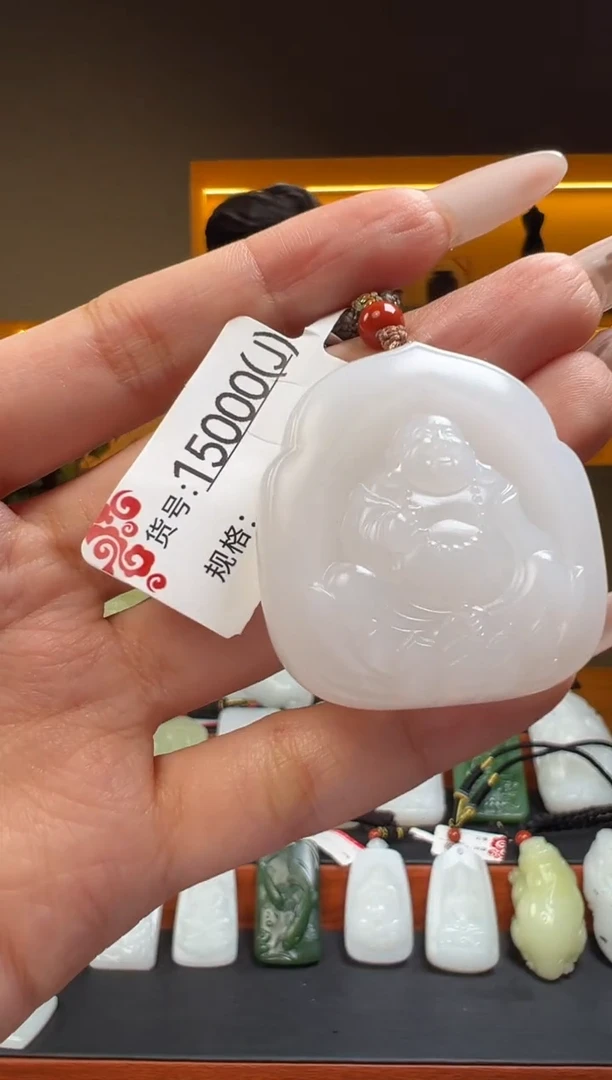 颈饰未镶嵌和田玉1J