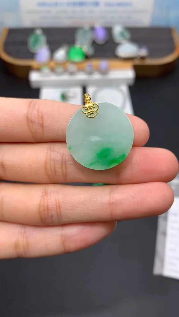 翡翠18K金镶嵌颈饰模式推广期48小时鉴赏期