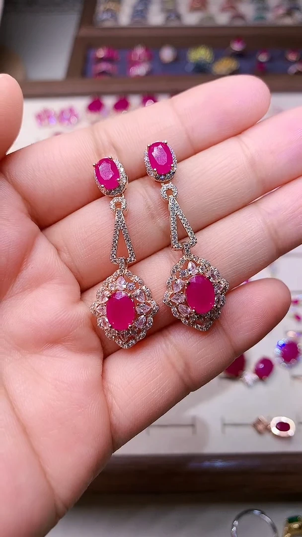 【闪购商品】红宝石耳饰银S925镶嵌000