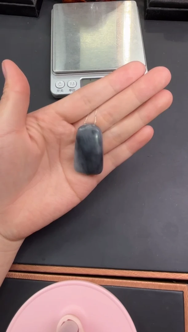 【闪购商品】和田玉吊坠(赠链)未镶嵌若羌微色差吊坠