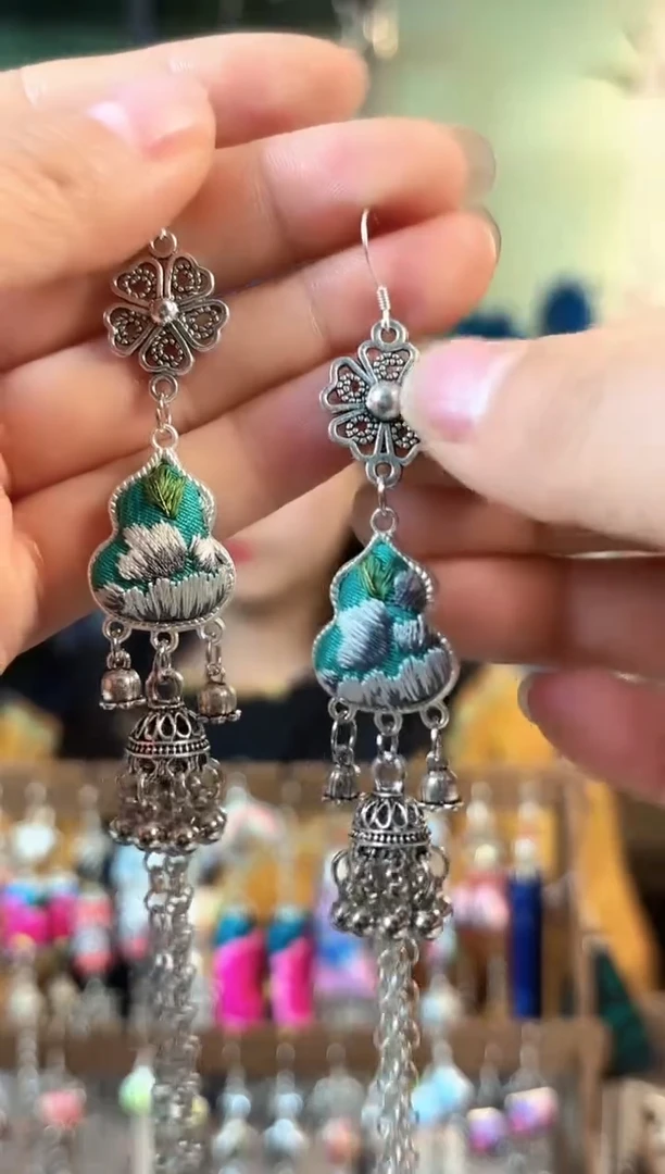 云织瑶非遗老绣饰品568*