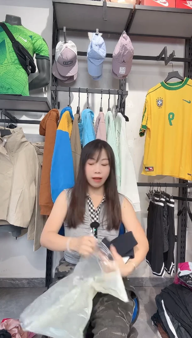 1252 编码 瑕疵款直播间过款为准 尺码护腕