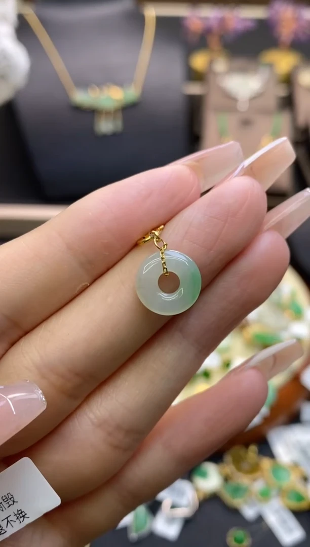 【闪购商品】翡翠颈饰18K金镶嵌净货12417