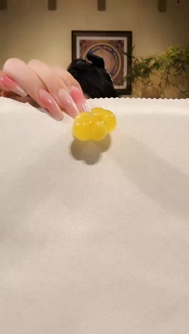 琥珀颈饰未镶嵌吊坠
