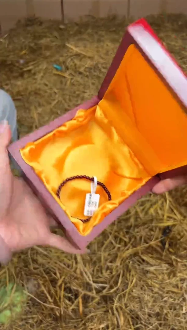 尚品精品手串《无礼盒》