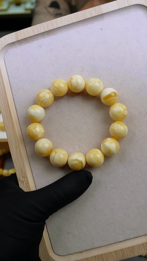 【闪购商品】蜜蜡手串未镶嵌收藏特浓