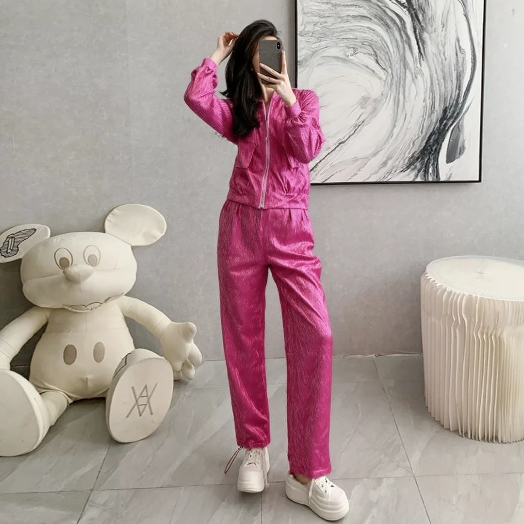 玫红色时尚套装女2025年韩系高级感丝绒外套阔腿裤冬季穿搭一整套