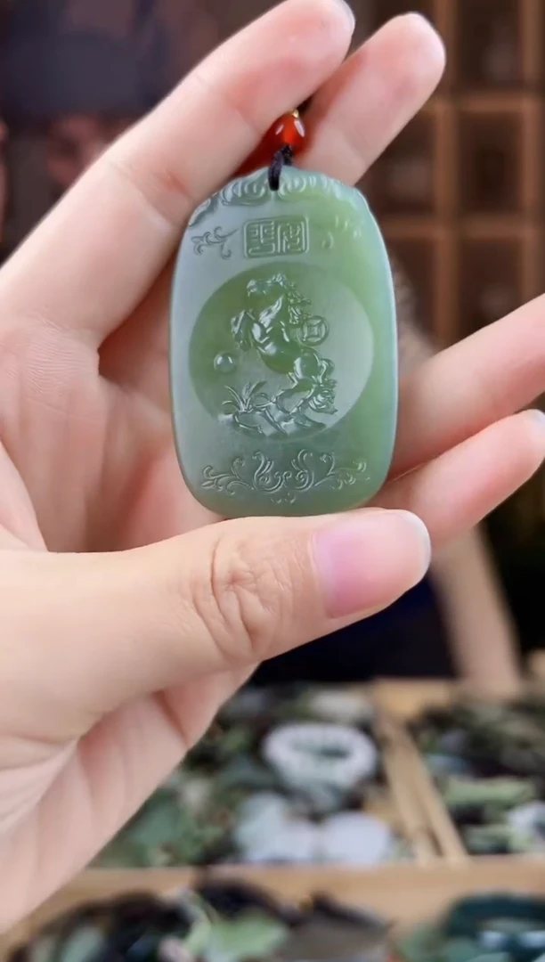 颈饰未镶嵌和田玉拍一发一，多样性发货
