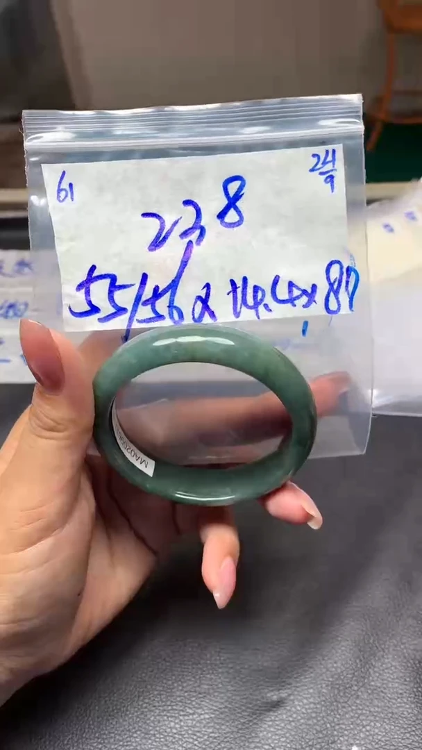 未镶嵌定制翡翠61翡翠毛货需精细抛光手镯多样性拍一发一