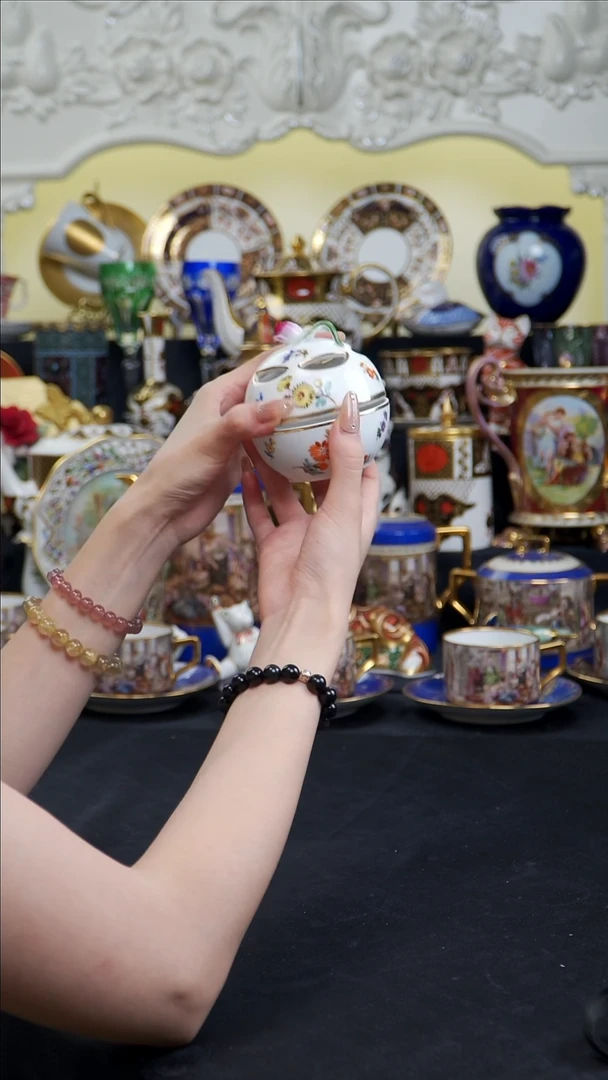 瓷婷婷中古器物如图所示44