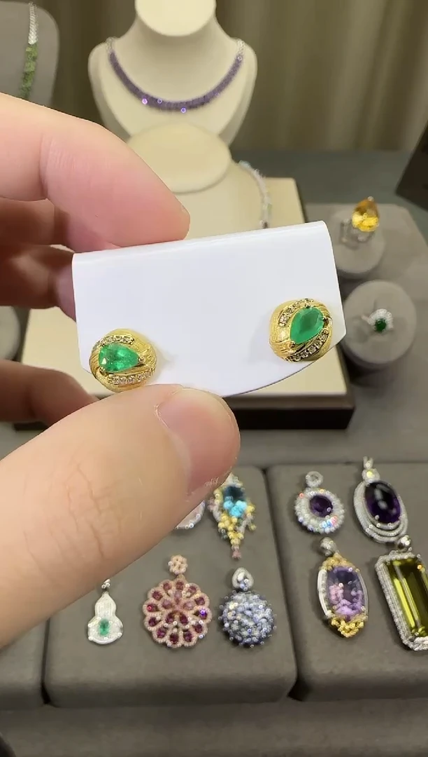 银S925镶嵌耳饰祖母绿5*7mm耳钉简约款