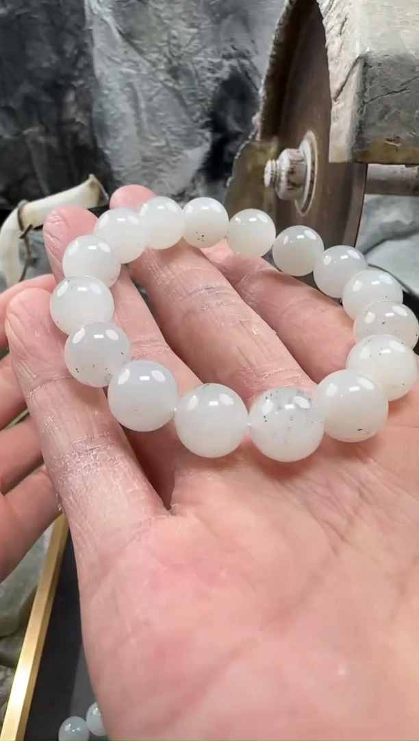 颈饰未镶嵌和田玉手串12