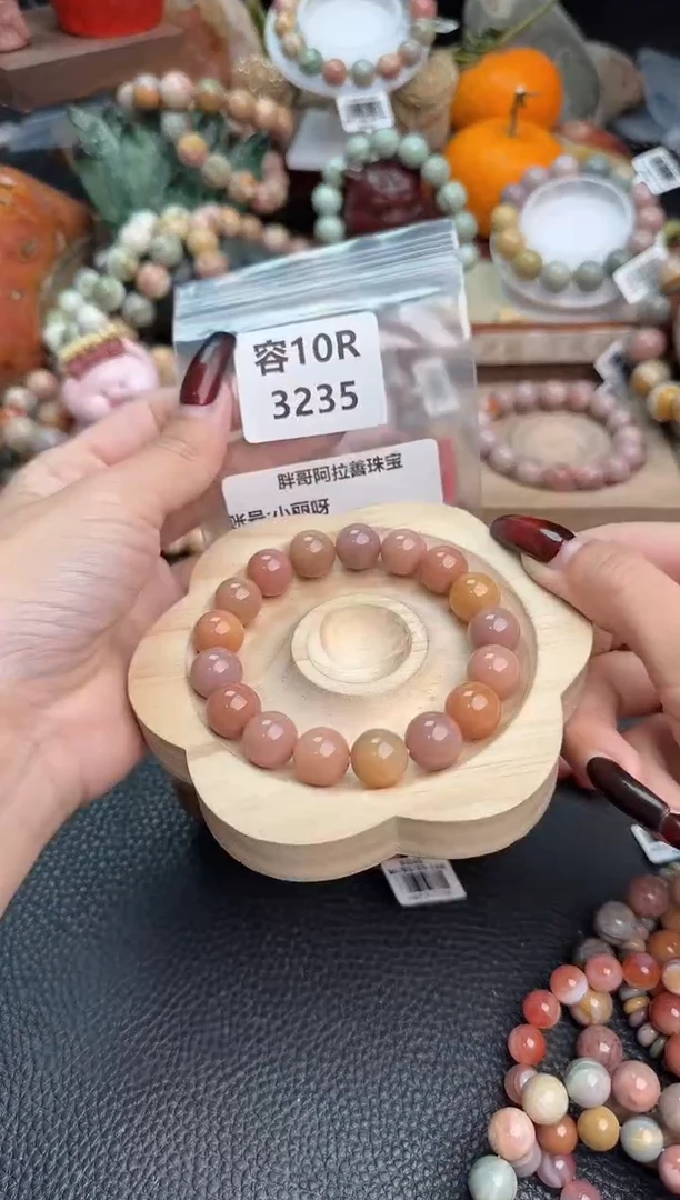 【闪购商品】石英质玉手链未镶嵌10R3235