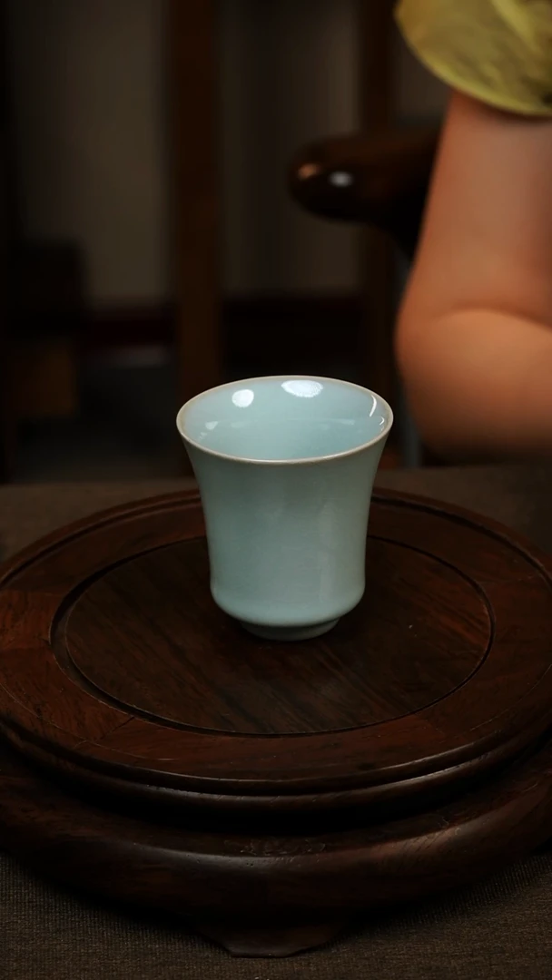 瓷片067汝瓷闻香杯70ml 微瑕