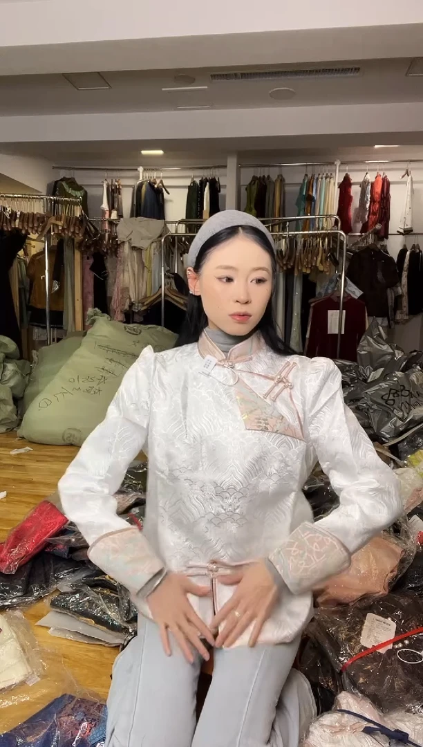 外套       XL码        110-120斤