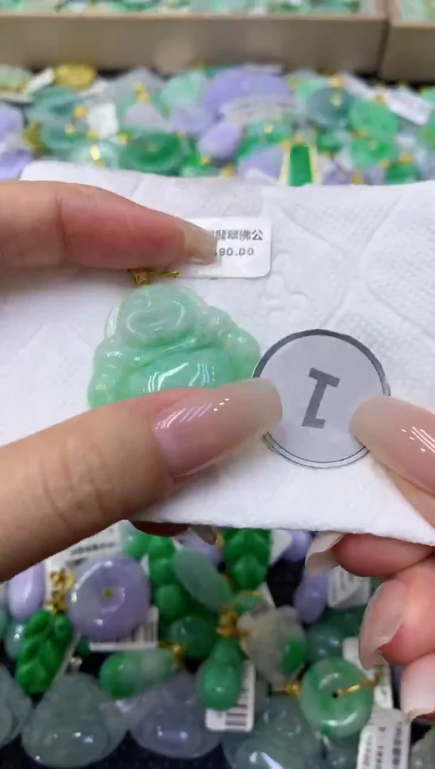 颈饰未镶嵌翡翠天然缅甸翡翠A货