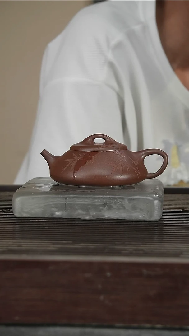 茶壶紫砂高工220CC带证199号