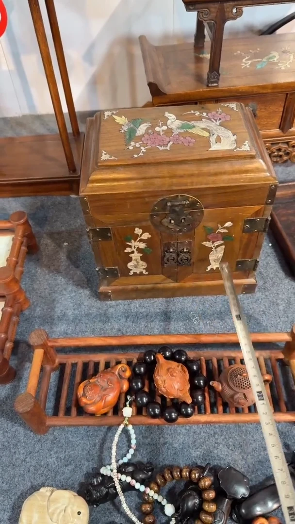 木福利             镶嵌管箱