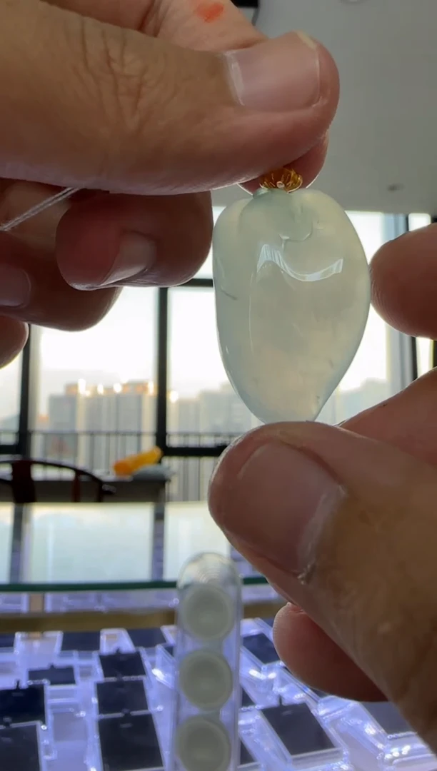 翡翠18K金镶嵌颈饰天然翡翠A货孤品一件