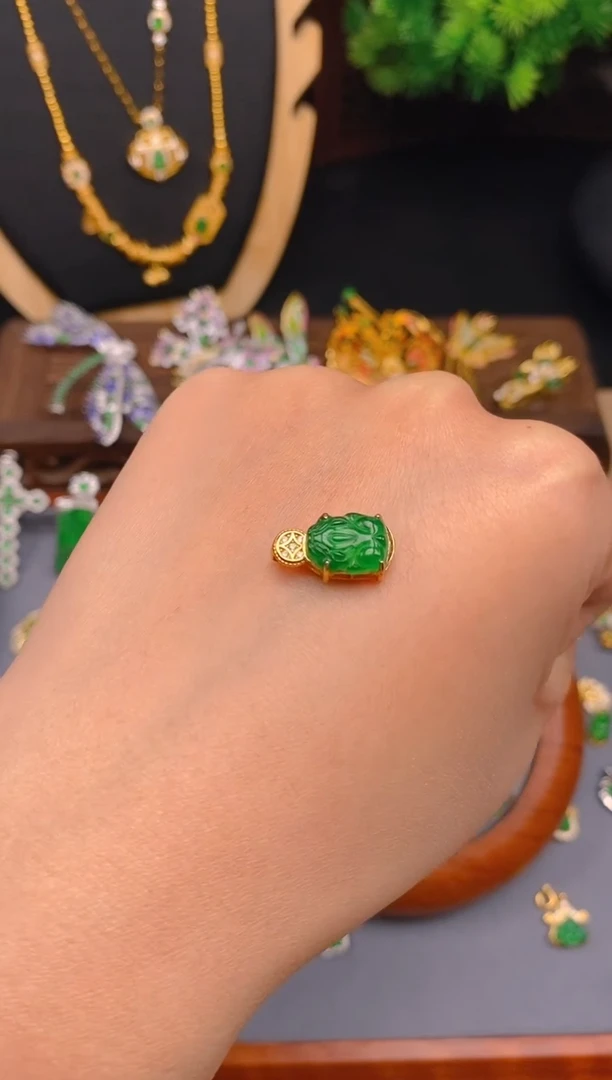 【闪购商品】翡翠吊坠(不含链)银S925镶嵌貔貅吊坠99