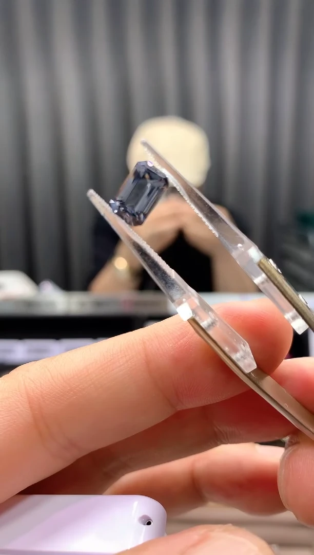 裸石未镶嵌尖晶石1.88ct  18