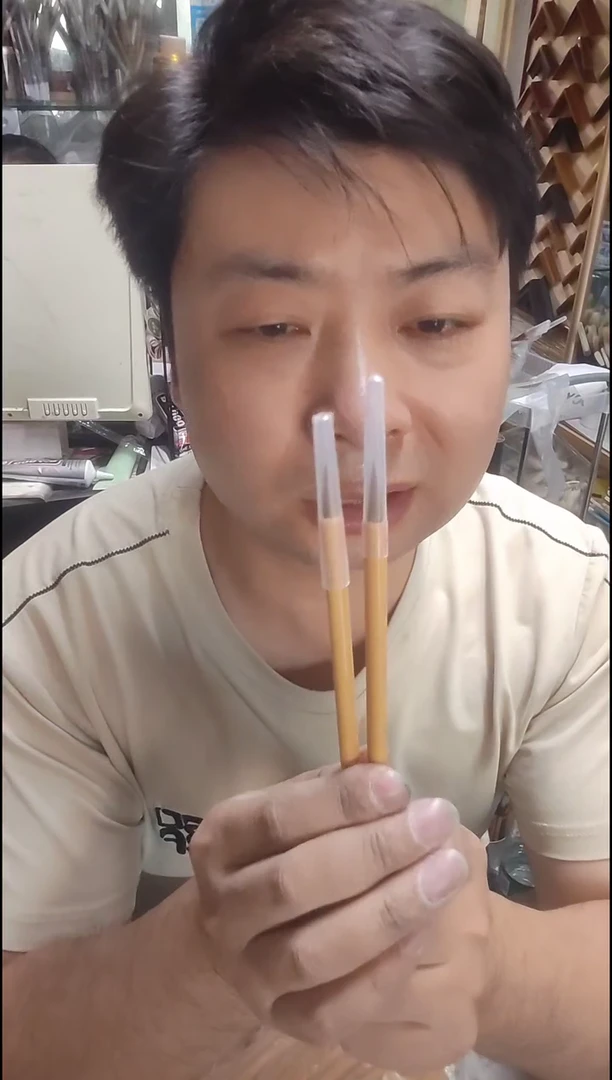 2支  竹子笔杆  小楷