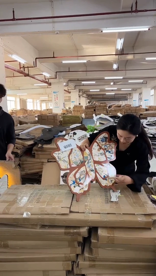 横款孤品果果微瑕闪购Q592