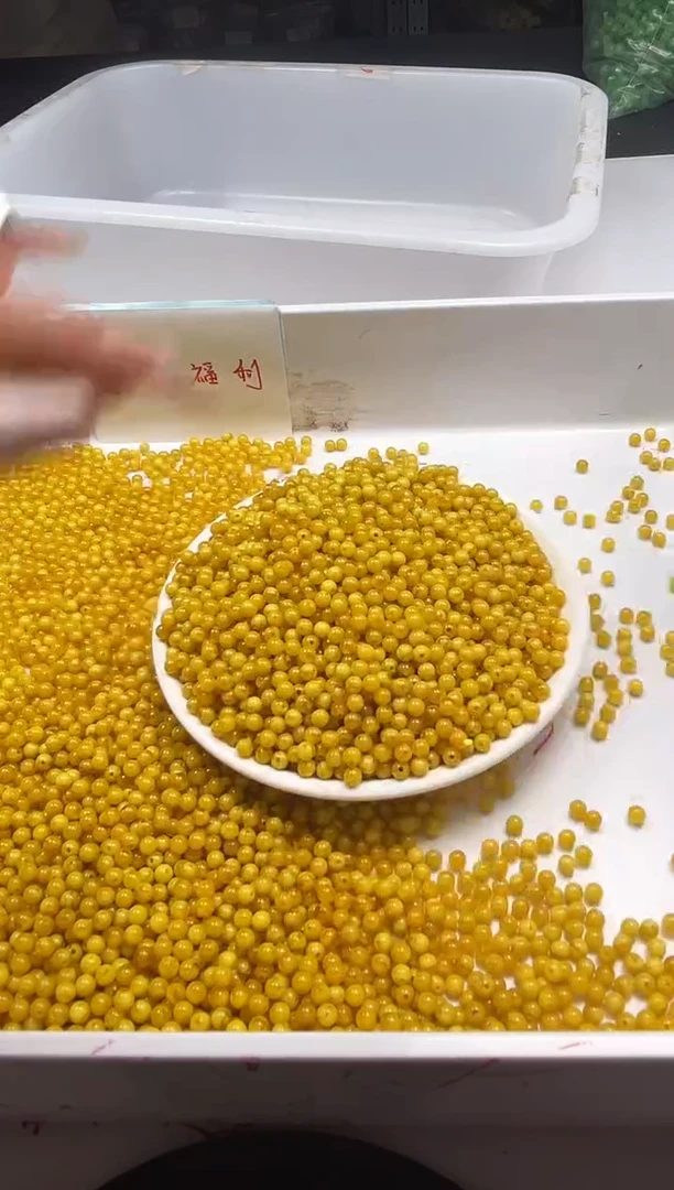 蜜蜡颈饰未镶嵌w2982正黄鸡油黄蜜蜡4mm*50颗