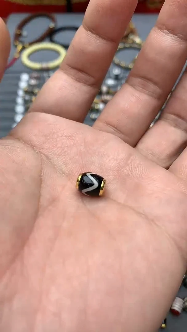 【闪购商品】玛瑙/玉髓单珠18K金镶嵌25010120789