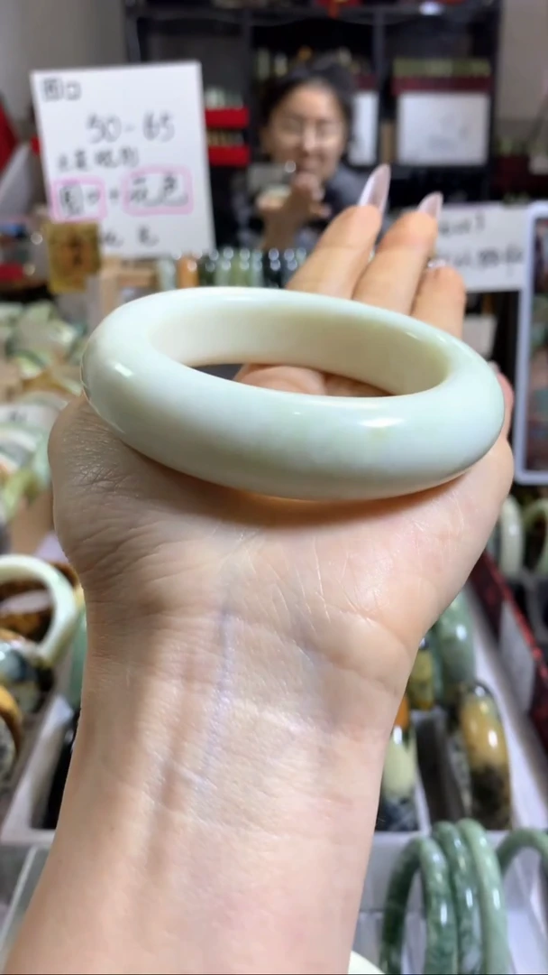 未镶嵌岫玉手镯8 55+