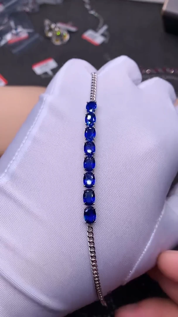 【闪购商品】蓝宝石手链银S925镶嵌.....