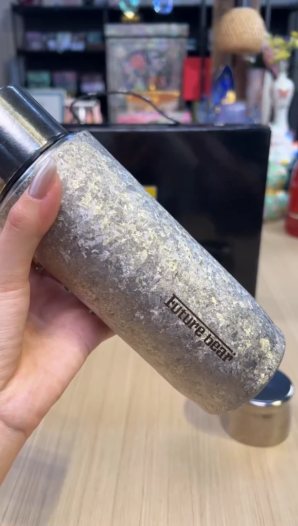 64未来熊-纯钛保温杯（皓月银）