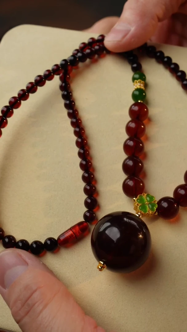 【闪购商品】琥珀颈饰未镶嵌27+血珀项链