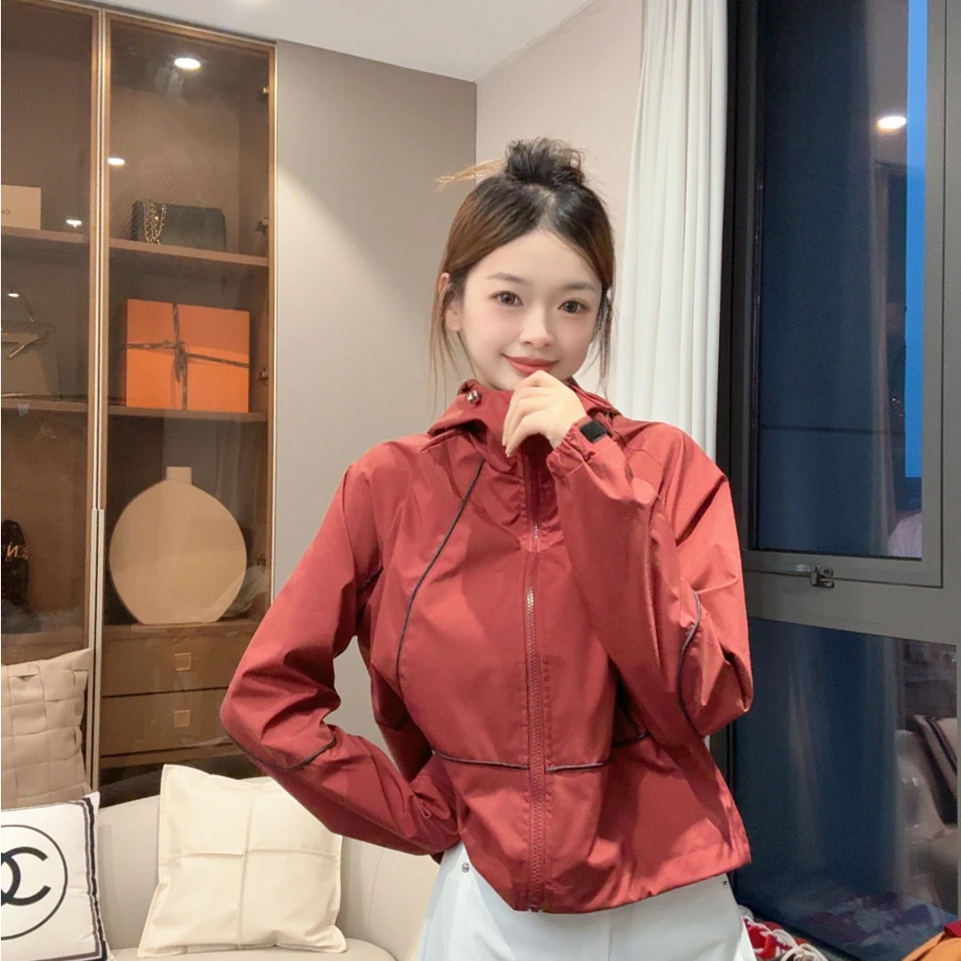 2025新款时尚防风短款收腰连帽风衣工装休闲小个子百搭衣女 外套