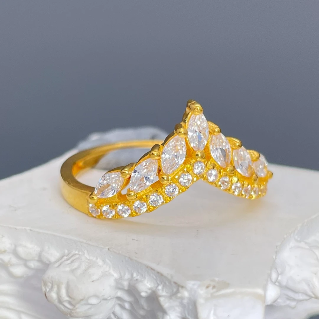 小皇冠--足金999黄金镶嵌戒指2.71-2.33克净金重活口