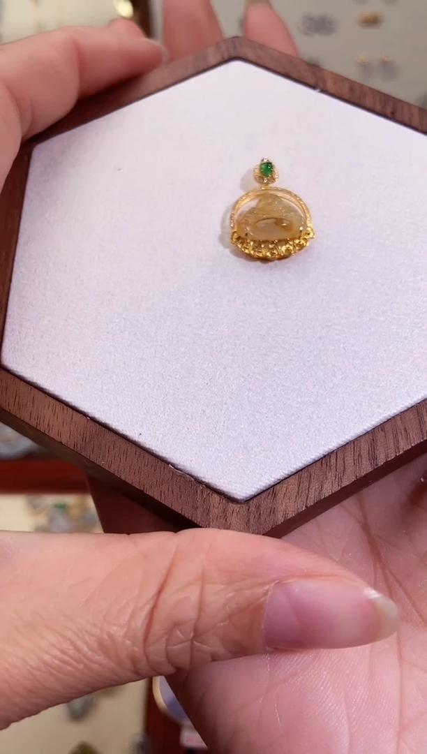 【闪购商品】翡翠吊坠(不含链)18K金镶嵌12345678