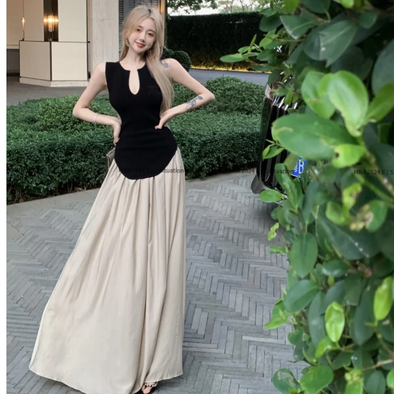 2025夏新款领口包边显瘦U型下摆针织背心+褶皱高腰遮胯长款半身裙