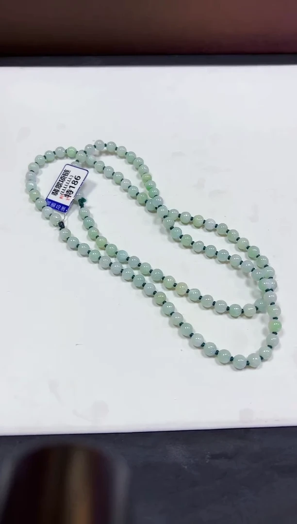 颈饰未镶嵌翡翠项链