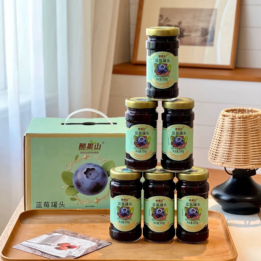 网红零食蓝莓罐头