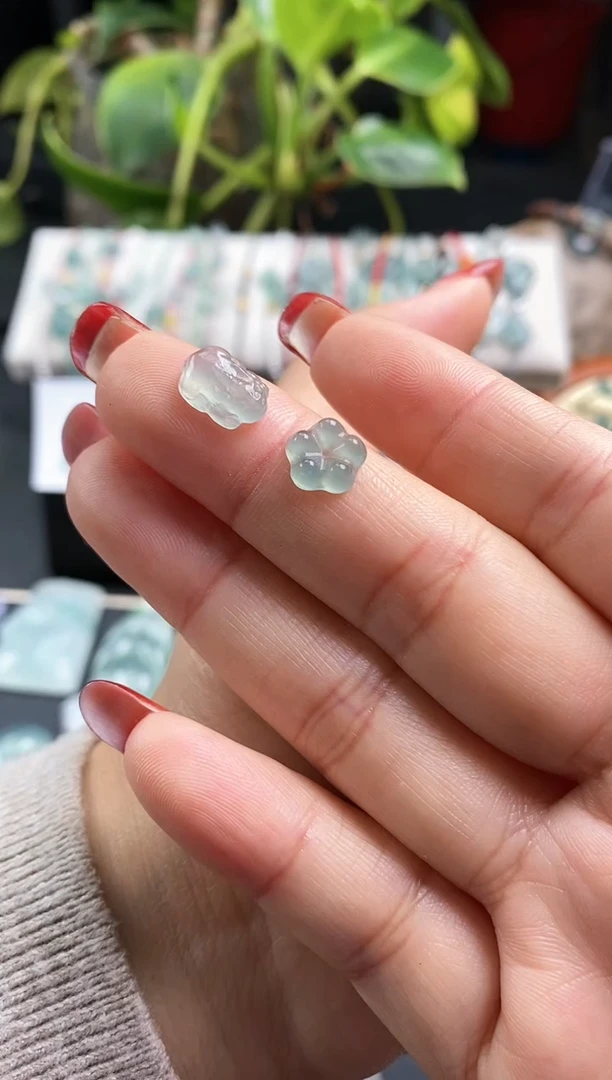 【闪购商品】翡翠散珠貔貅+小花