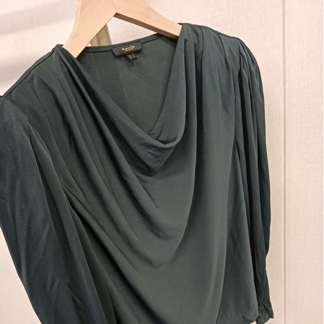 人丝长袖荡领显瘦设计上衣