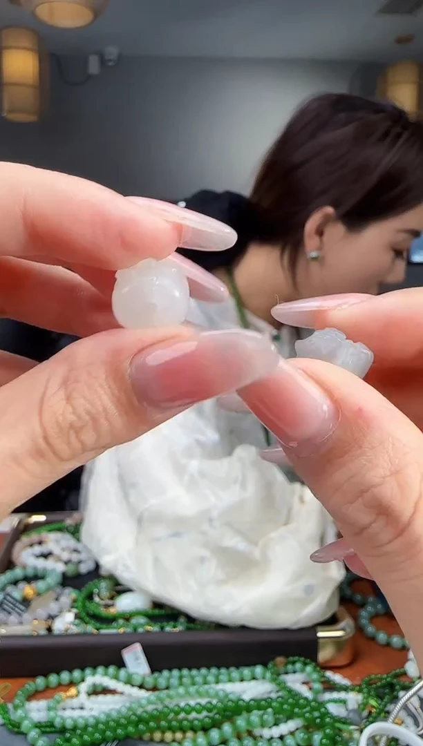 吊坠(不含链)未镶嵌和田玉1
