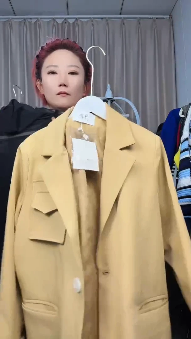 燕*高品质黄色西装