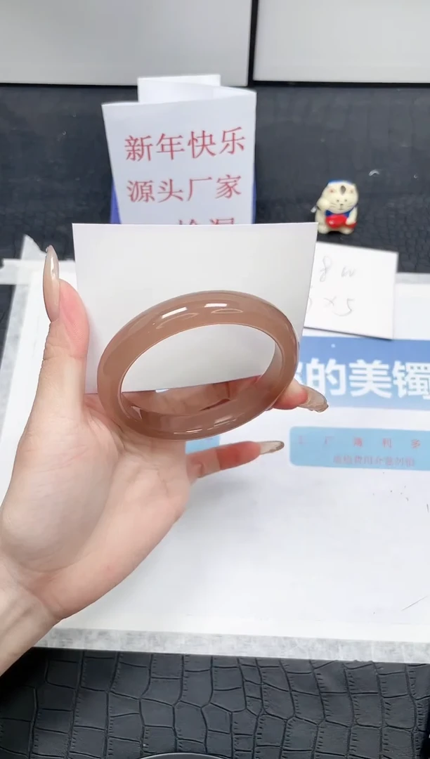 【闪购商品】石英质玉手镯未镶嵌T153-62.2